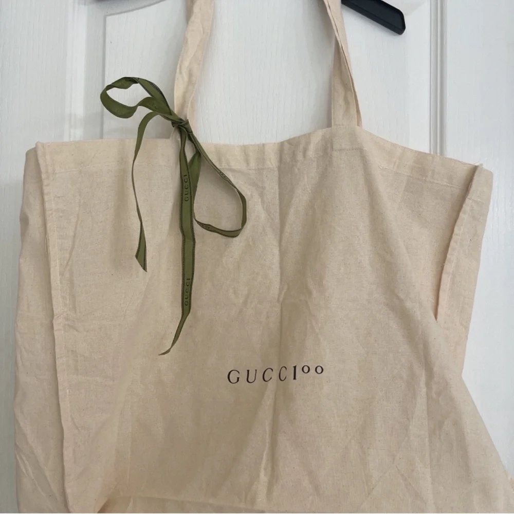 Gucci Beige Tote with Olive Ribbon - Picture 3 of 7